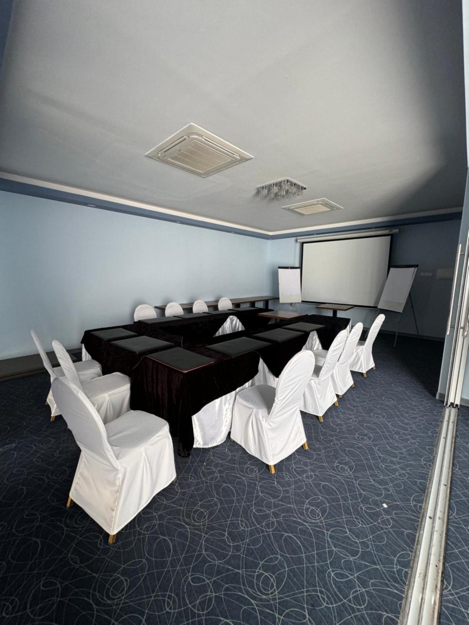 Le Zenith Hotel Oran Exterior photo