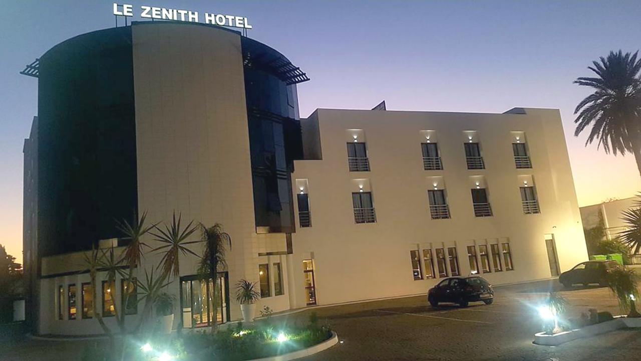 Le Zenith Hotel Oran Exterior photo