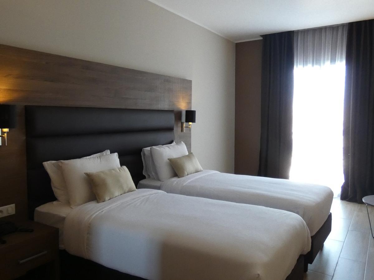 Le Zenith Hotel Oran Exterior photo